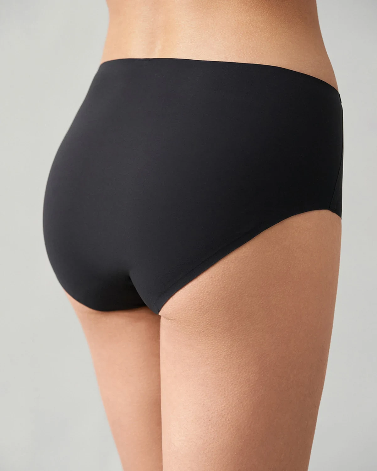 3D full-hip mulberry silk blend crotch panties, V-shaped breathable mesh, styled view
