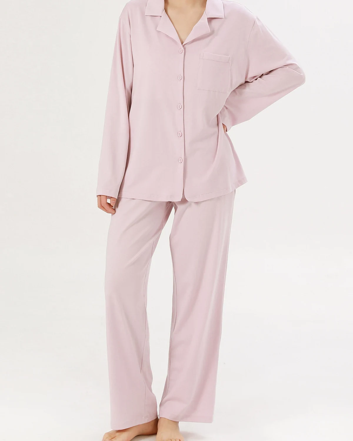 Couple-style loungewear for men and women in Lyocell Tencel and combed, styled view