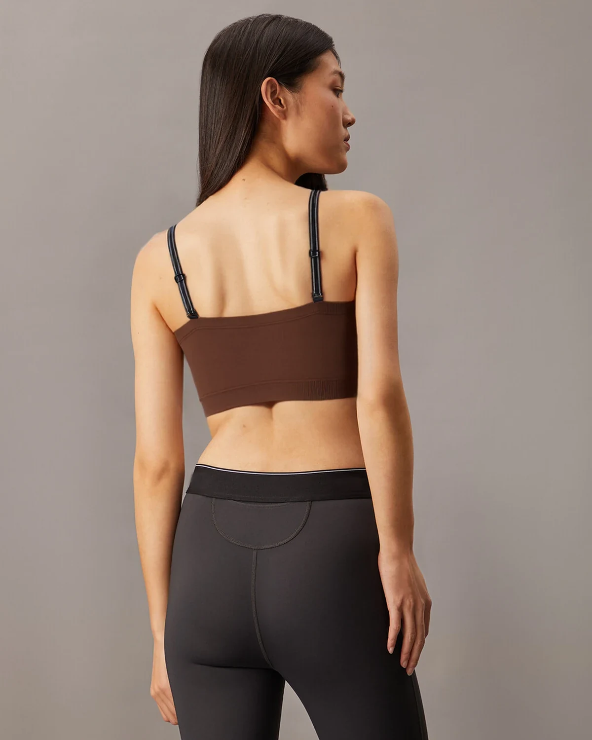 Women's Contrast-Strap Sports Bra High-Stretch Shockproof Fixed, styled view