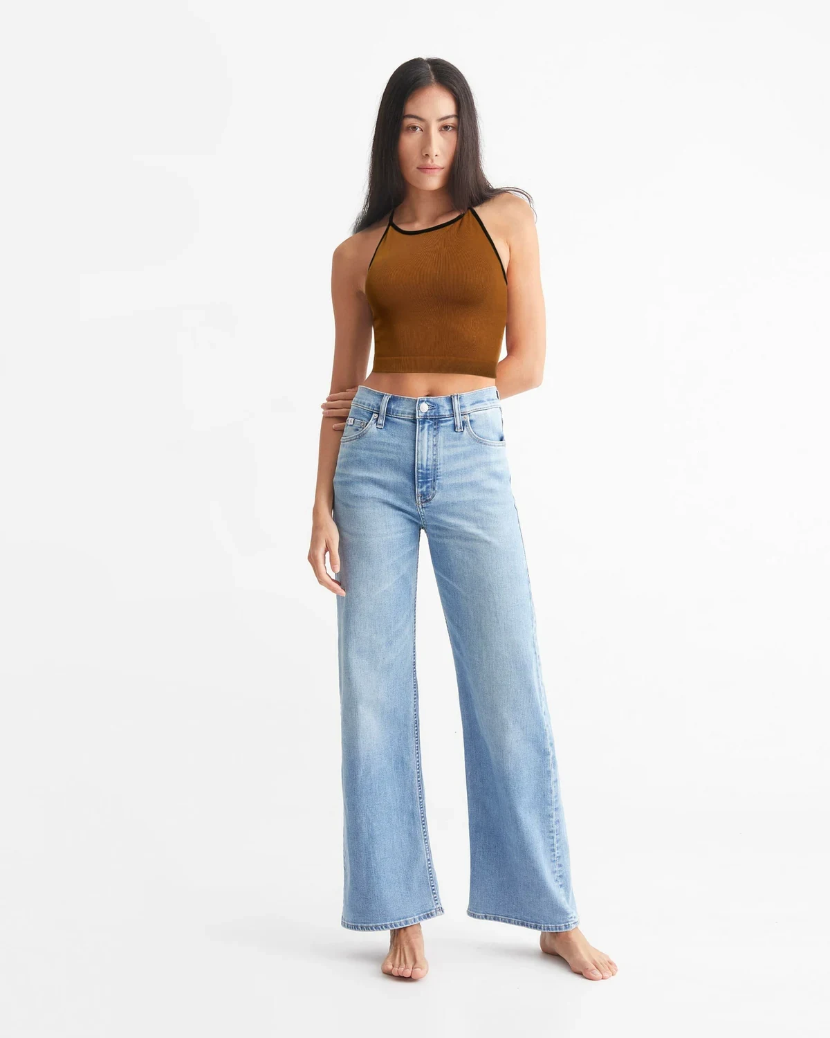Seamless four-way stretch integrated-cup sexy color-block sports, styled view