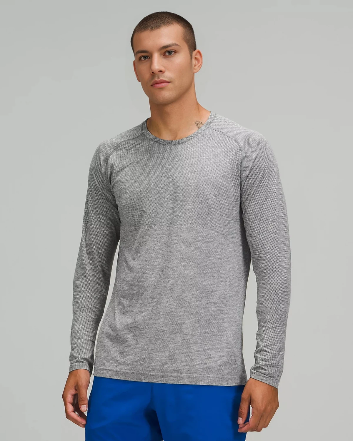 Crew-neck breathable quick-dry men's sports long-sleeve stretch slim-fit, styled view